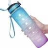 Designed On 45th | Motivatie Waterfles | Drinkfles Met Rietje | Waterfles Met Tijdmarkering | Waterfles 1 Liter | Blauw En Roze | BPA Vrij