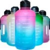 Quality Needz - Waterfles - Drinkfles Met Rietje - Stevig Handvat - 2 Liter - Sportfles - Waterfles Met Tijdmarkeringen - Water Bottle - Waterfles Met Rietje -Waterfles Voor Buiten 1200x1169