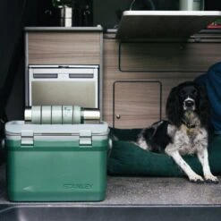 Stanley The Legendary Classic Bottle 0,75L - Thermosfles - Matte Black 30 Stanley The Legendary Classic Bottle 0,75L - Thermosfles - Matte Black -Waterfles Voor Buiten 1200x1200 1169