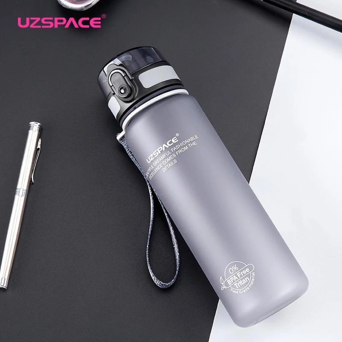 Sport & Outdoor Drinkfles, Waterfles, Sportfles, 500 Ml, Zwart/Wit (Nieuwe Editie), Tritan, BPA-vrij, Gym, Loop, Wandel, Yoga, Tennis, Voetbal, Gift, Cadeau, Miracle Shop 8 Sport & Outdoor Drinkfles, Waterfles, Sportfles, 500 Ml, Zwart/Wit (Nieuwe Editie), Tritan, BPA-vrij, Gym, Loop, Wandel, Yoga, Tennis, Voetbal, Gift, Cadeau, Miracle Shop - Afbeelding 6