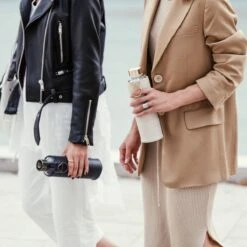 Equa Glazen Waterfles 750 Ml Mismatch Met Hoes - Beige -Waterfles Voor Buiten 1200x1200 154