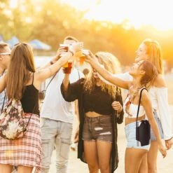 Relaxdays Platvink Edelstaal XXL - Heupfles 1,8 Liter - Zakflacon - Draagriem - Rvs Zilver 13 Relaxdays Platvink Edelstaal XXL - Heupfles 1,8 Liter - Zakflacon - Draagriem - Rvs Zilver -Waterfles Voor Buiten 1200x1200 262