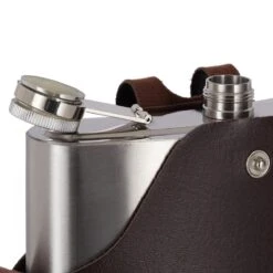 Relaxdays Platvink Edelstaal XXL - Heupfles 1,8 Liter - Zakflacon - Draagriem - Rvs Zilver 17 Relaxdays Platvink Edelstaal XXL - Heupfles 1,8 Liter - Zakflacon - Draagriem - Rvs Zilver -Waterfles Voor Buiten 1200x1200 266