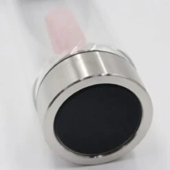 Health Crystal - 550 ML - Luxe Waterfles Met Kristal - Roze Quartz - Zorgt Voor Energie - Detox - Verfrissende Smaak Aan Je Water - Zorgt Voor Balans - Helpt Met Afvallen - Handig Mee Te Nemen - Perfect Als Cadeau -Waterfles Voor Buiten 1200x1200 267