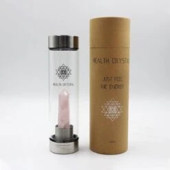 Health Crystal - 550 ML - Luxe Waterfles Met Kristal - Roze Quartz - Zorgt Voor Energie - Detox - Verfrissende Smaak Aan Je Water - Zorgt Voor Balans - Helpt Met Afvallen - Handig Mee Te Nemen - Perfect Als Cadeau -Waterfles Voor Buiten 1200x1200 270