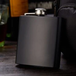Malony® Luxe Heupfles - Veldfles - Flacon - Drinkfles - 180ML - RVS - Giftbox - Veiligheidssluiting - Zwart -Waterfles Voor Buiten 1200x1200 400