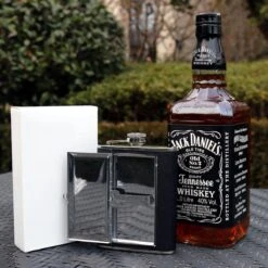 Merkloos RVS Heupfles Met Sigaretten Houder - Platvink - Sigaretten Houder - RVS Zakflacon - Zakfles - Drankfles - Drankflacon Heupflesje - Sigarettendoosje 14 Merkloos RVS Heupfles Met Sigaretten Houder - Platvink - Sigaretten Houder - RVS Zakflacon - Zakfles - Drankfles - Drankflacon Heupflesje - Sigarettendoosje -Waterfles Voor Buiten 1200x1200 505