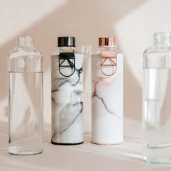 Equa Glazen Waterfles - Lava - 750 Ml - Mismatch Met Hoes - Imitatieleer - BPA Vrij -Waterfles Voor Buiten 1200x1200 687