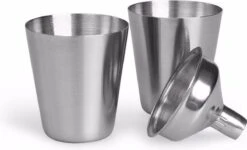 Merkloos Maxium Jack Daniels Heupfles - Zilver - RVS - Drankfles - Flacon - Zakfles - Zakflacon - Drankflacon - Heupfles - Veldfles - Incl. Trechter En Bekertjes 31 Merkloos Maxium Jack Daniels Heupfles - Zilver - RVS - Drankfles - Flacon - Zakfles - Zakflacon - Drankflacon - Heupfles - Veldfles - Incl. Trechter En Bekertjes -Waterfles Voor Buiten 1200x728