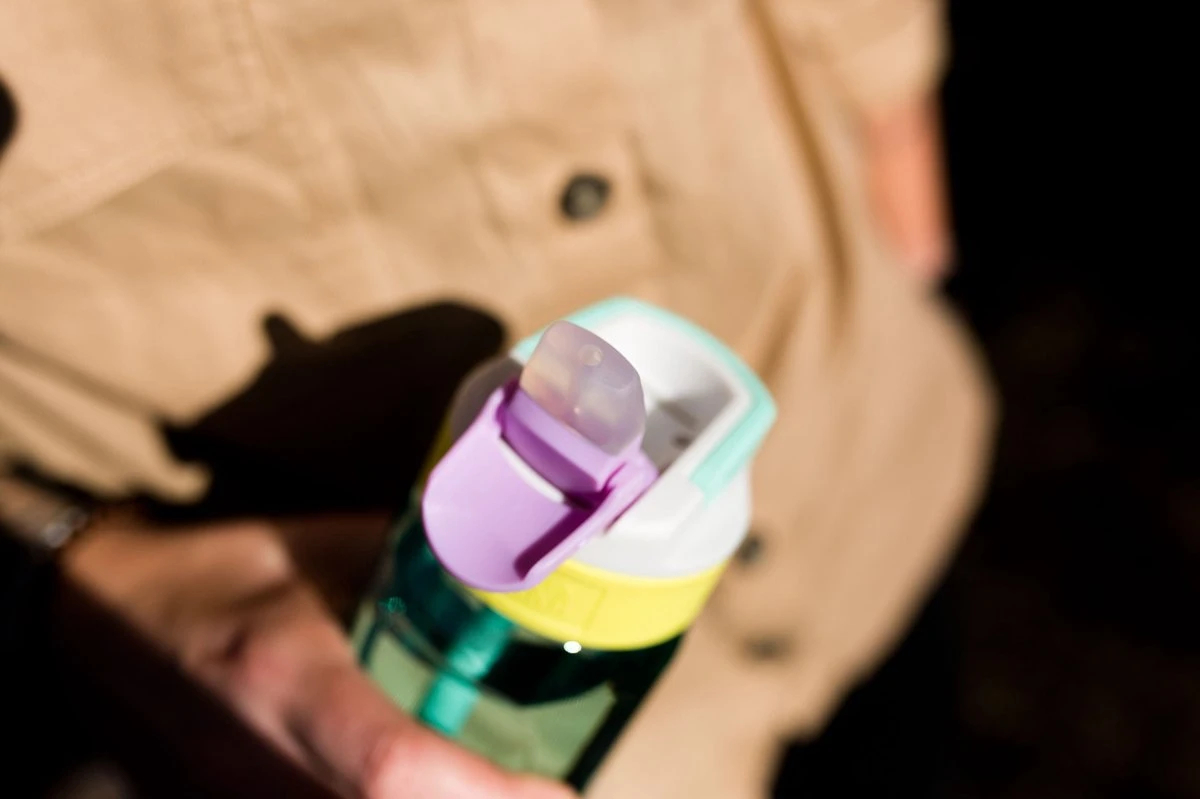 Kambukka Lagoon Drinkfles 750ml - Candy Dance Met Geïntegreerd Rietje 4 Kambukka Lagoon Drinkfles 750ml - Candy Dance Met Geïntegreerd Rietje - Afbeelding 2