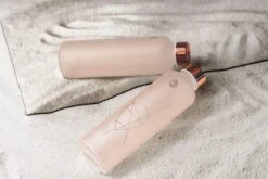 Equa - Waterfles - Glas - 750 ML - Roze 10 Equa - Waterfles - Glas - 750 ML - Roze -Waterfles Voor Buiten 1200x800 146