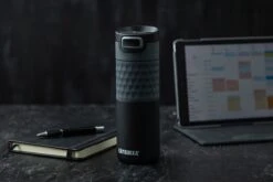 Kambukka Etna Grip Thermosbeker 500 Ml - Makkelijk Reinigen - Lekvrije Koffiebeker - Zwart -Waterfles Voor Buiten 1200x800 169