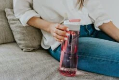 Kambukka Lagoon Drinkfles 750ml - Rose Lemonade Met Geïntegreerd Rietje -Waterfles Voor Buiten 1200x800 25