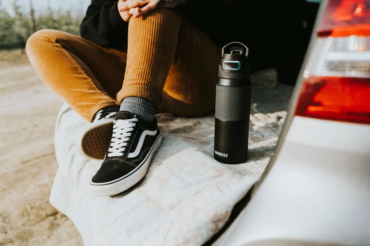 Kambukka Elton Geïsoleerde Drinkfles 750ml - Nightfall Met 3-in-1 Lid En Makkelijke Reiniging 7 Kambukka Elton Geïsoleerde Drinkfles 750ml - Nightfall Met 3-in-1 Lid En Makkelijke Reiniging - Afbeelding 5