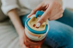 Kambukka Elton Drinkfles 750ml - Wild Flamingo Met 3-in-1 Lid En Makkelijke Reiniging -Waterfles Voor Buiten 1200x800 90