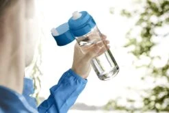 BRITA - Waterfilterfles VITAL - 0,6L - Blauw - Inclusief 1 MicroDisc Waterfilter -Waterfles Voor Buiten 1200x801 1