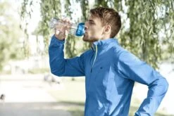 BRITA - Waterfilterfles VITAL - 0,6L - Roze - Inclusief 1 MicroDisc Waterfilter -Waterfles Voor Buiten 1200x801 12