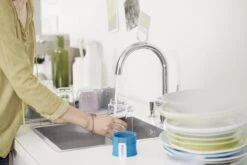 BRITA - Waterfilterfles VITAL - 0,6L - Blauw - Inclusief 1 MicroDisc Waterfilter -Waterfles Voor Buiten 1200x801 5