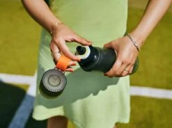 Air Up Drinkfles Starterskit - Dark Black - Inclusief 2 Pods - Starterskit - Hydraterend - Air Up Fles - Geurwater - Vegan - Bio 7 Air Up Drinkfles Starterskit - Dark Black - Inclusief 2 Pods - Starterskit - Hydraterend - Air Up Fles - Geurwater - Vegan - Bio -Waterfles Voor Buiten 1200x896 1