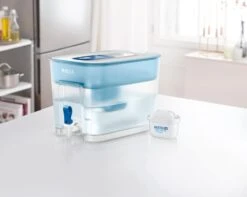 BRITA - Waterfilterkan Flow Cool - Blauw - 8,2L -Waterfles Voor Buiten 1200x959