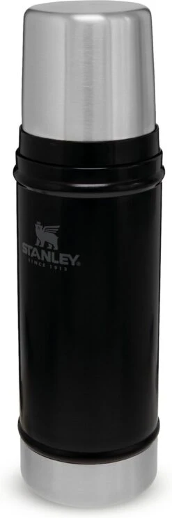 Stanley The Legendary Classic Bottle 0,47L - Thermosfles - Matte Black -Waterfles Voor Buiten 398x1200 1