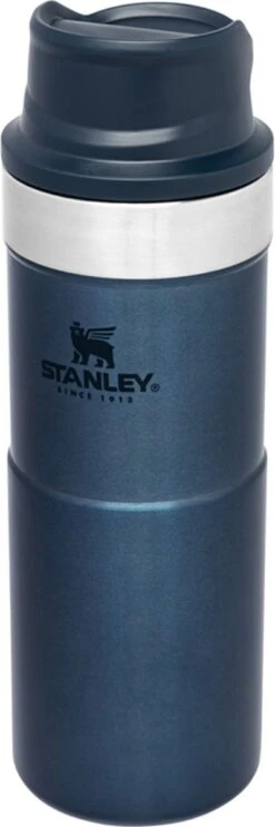 Stanley Classic Trigger-Action Thermosfles - 0.35L- Nightfall -Waterfles Voor Buiten 399x1200 2