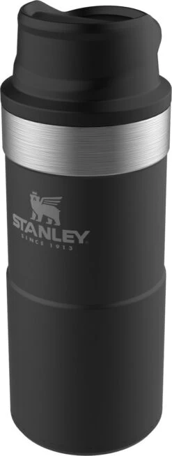 Stanley Trigger-Action Travel Mug 0.35L - Thermosfles - Matt Black -Waterfles Voor Buiten 453x1200 7