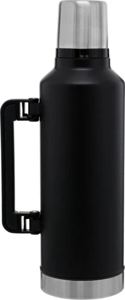 Stanley The Legendary Classic Bottle 2.3L Matte Black Pebble 11 Stanley The Legendary Classic Bottle 2.3L Matte Black Pebble -Waterfles Voor Buiten 502x1200 9