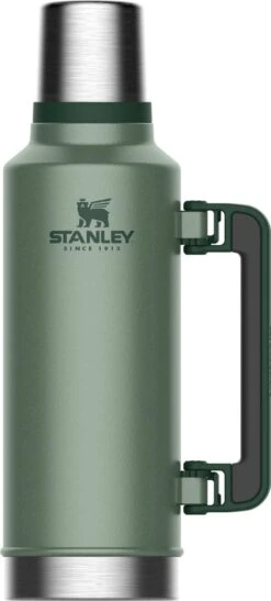 Stanley The Legendary Classic Bottle 1,90L - Thermosfles - Hammertone Green -Waterfles Voor Buiten 542x1200 2
