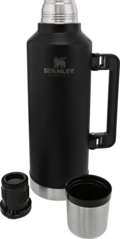 Stanley The Legendary Classic Bottle 2.3L Matte Black Pebble 9 Stanley The Legendary Classic Bottle 2.3L Matte Black Pebble -Waterfles Voor Buiten 605x1200