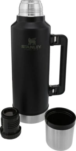 Stanley The Legendary Classic Bottle 1,90L - Thermosfles - Hammertone Green -Waterfles Voor Buiten 609x1200 1