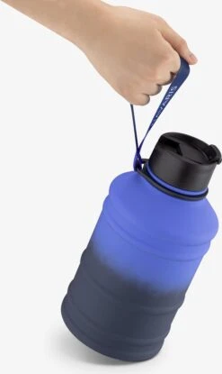 Navaris Enkelwandige Waterfles Van Rvs - Drinkfles - 2L - Extra Grote Roestvrijstalen Fles Met Drinkdop - Ideaal Tijdens Het Sporten - BPA-vrij -Waterfles Voor Buiten 715x1200 1