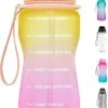 FLOOQ - Waterfles - Motivatie Waterfles - Drinkfles Met Tijdsmarketing - Bidon - Sportdrankfles - Grote Waterfles - Met Rietje - 2 Liter - Goud/Roze