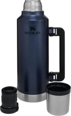 Stanley The Legendary Classic Bottle 1,90L - Thermosfles - Hammertone Green -Waterfles Voor Buiten 737x1200