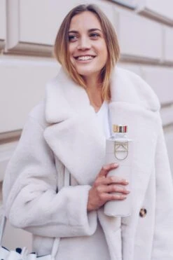 Equa Glazen Waterfles 750 Ml Mismatch Met Hoes - Beige -Waterfles Voor Buiten 800x1200 11