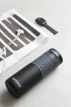 Kambukka Etna Grip Thermosbeker 500 Ml - Makkelijk Reinigen - Lekvrije Koffiebeker - Zwart -Waterfles Voor Buiten 800x1200 70