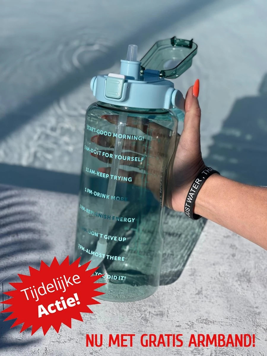 Merkloos 2 Liter Waterfles Groen Transparant - Gratis Armband - Grote Waterfles - Motivatie Fles - Bidon - Twee Liter Waterfles - Sportfles - Waterkan - Gallon - 2 Liter Bottle - Drinkfles - Schenkfles - Groen Transparant - Zwart Armbandje 3 Merkloos 2 Liter Waterfles Groen Transparant - Gratis Armband - Grote Waterfles - Motivatie Fles - Bidon - Twee Liter Waterfles - Sportfles - Waterkan - Gallon - 2 Liter Bottle - Drinkfles - Schenkfles - Groen Transparant - Zwart Armbandje