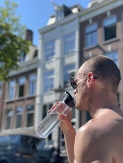 Wattamula Milieuvriendelijke Waterfles Met Rietje - 700 ML - Transparant - Drinkfles 9 Wattamula Milieuvriendelijke Waterfles Met Rietje - 700 ML - Transparant - Drinkfles -Waterfles Voor Buiten 900x1200 3