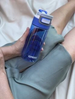 Kambukka Elton Drinkfles 500ml - Ocean Blue Met 3-in-1 Lid En Makkelijke Reiniging -Waterfles Voor Buiten 900x1200 8