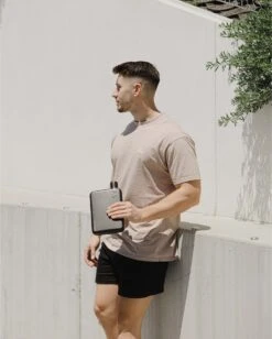 Memobottle A5 Bottle Stainless Steel 1050ml Black 9 Memobottle A5 Bottle Stainless Steel 1050ml Black -Waterfles Voor Buiten 961x1200 4